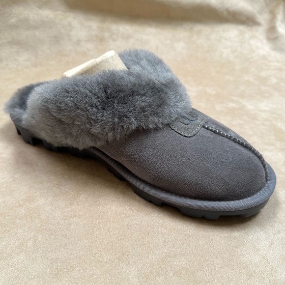 New UGG Coquette Women’s Sheepskin Suede Fur Slippers Shoes Grey 9 NIB Leather - Picture 3 of 11